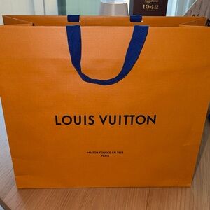 Louis Vuitton Shopping Bag - Medium